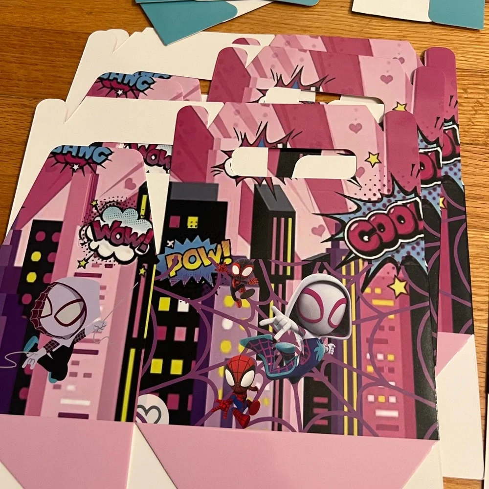 12 Superhero City Adventure gift favor bags boxes